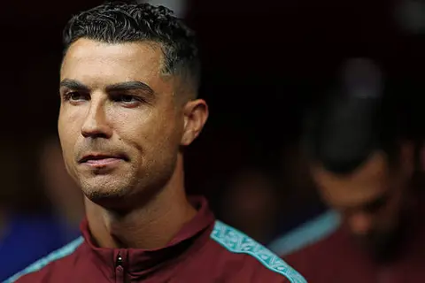 رونالدو يتأثر.. صورة جوتا تهز ملعب قمة البرتغال وكرواتيا